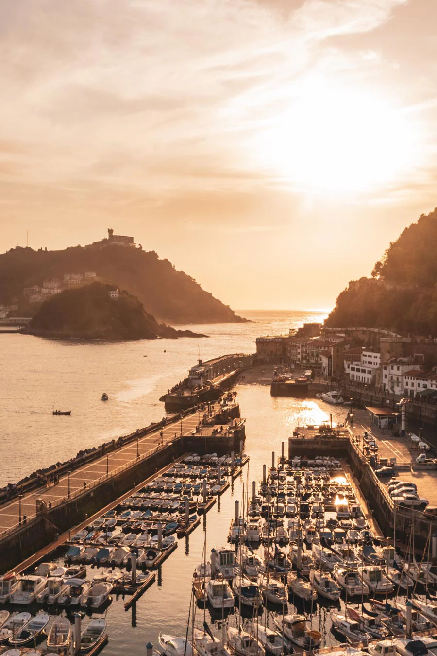 Puerto San Sebastian - Lasala Plaza Hotel